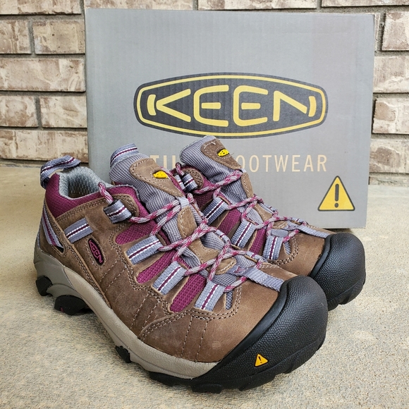 keen women's steel toe shoes